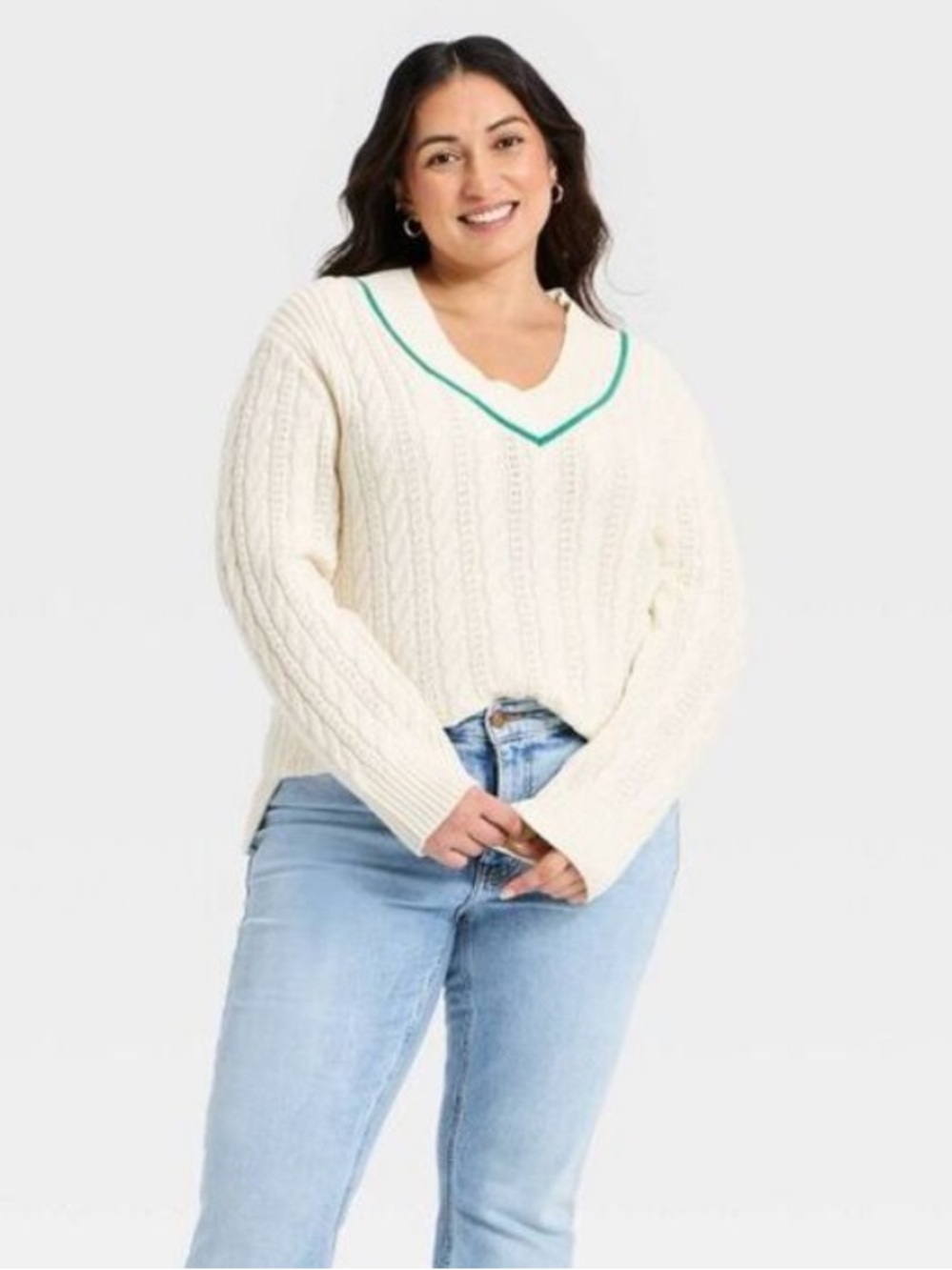 Cream Long Sleeve Cable Knit V-Neck
Pullover- NWT - Ava & Viv